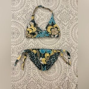 EUC Nautica Blue Reversible Bikini - Multicolor Blue Yellow White - Size M